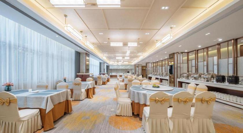 Cypress Garden Hotel Shanghai Buitenkant foto